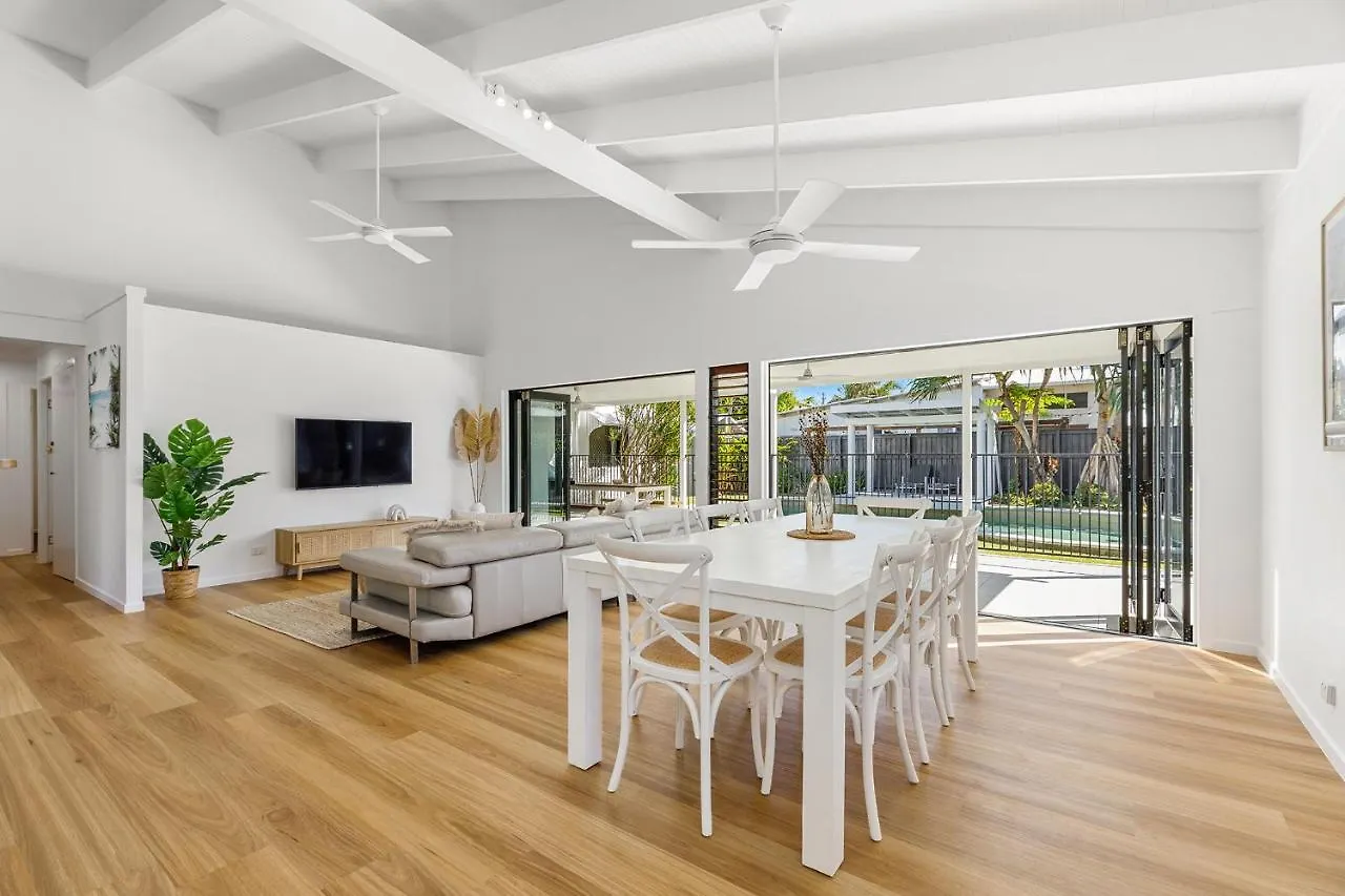 Family Beach Retreat, 4Br And Pet Friendly! Villa Buddina